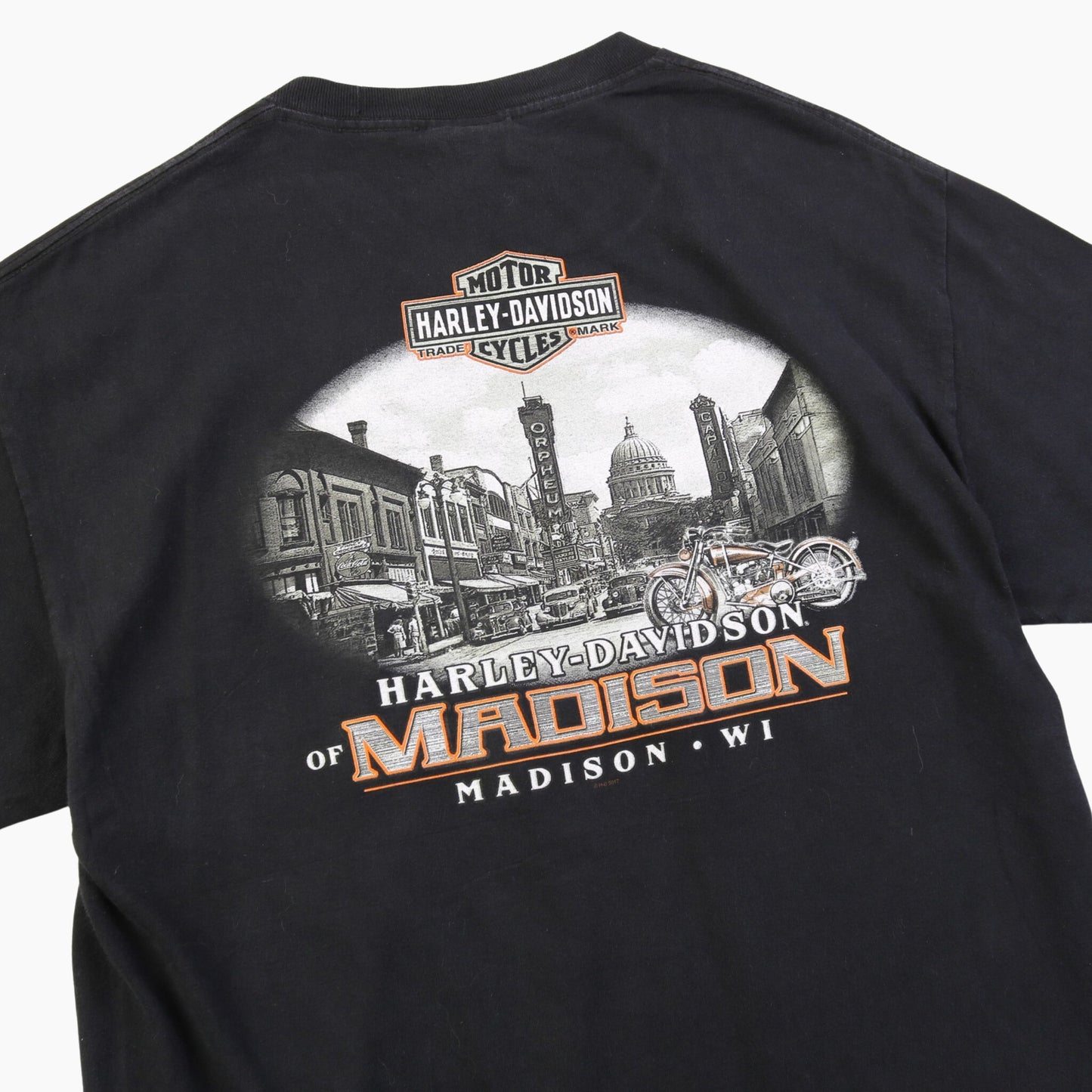 Vintage 'Madison Wisconsin' T-Shirt - American Madness