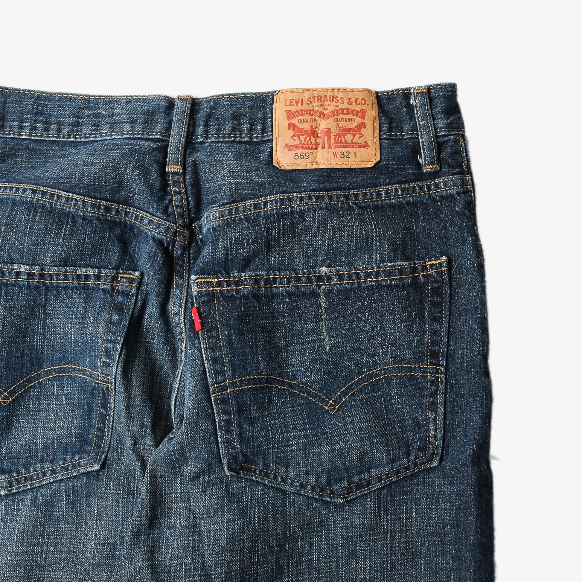 Vintage Levi 569 Shorts - 32" - American Madness