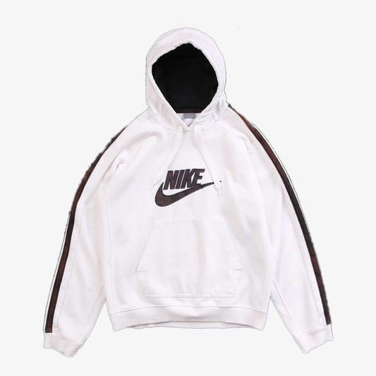 Vintage Swoosh Nike Sweatshirt - American Madness